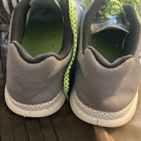 Shoes - Picture 7 of 9